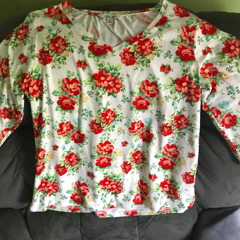 Pioneer Woman Floral Size Large Long Sleeve V-neck T-shirt